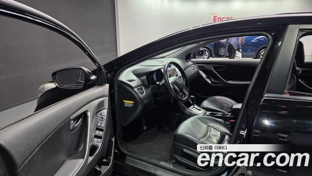 Hyundai Avante MD Luxury, 2012 11