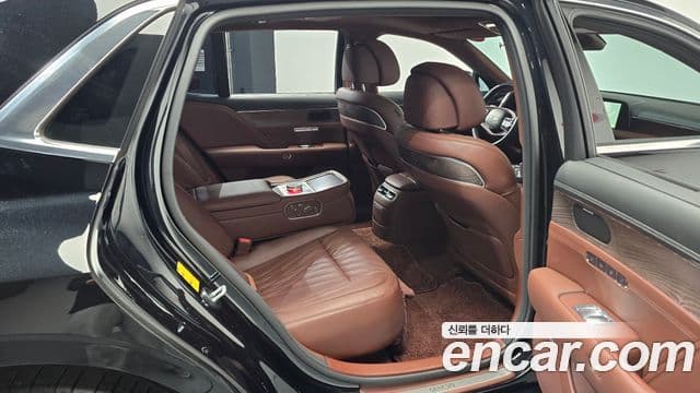 Genesis G90 (RS4) бензин 3.5 турбо AWD, 2023 12