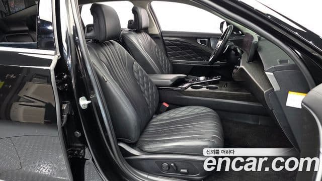 Kia K8 гибрид Signature, 2023 10