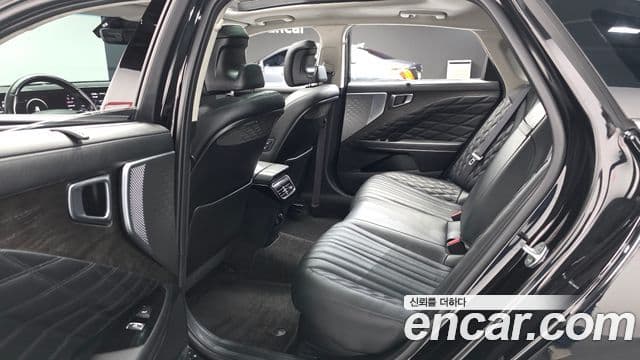 Kia K8 гибрид Signature, 2023 12