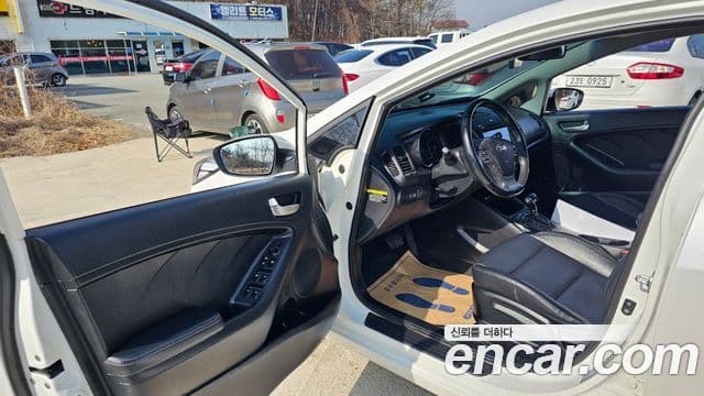 Kia K3 Luxury, 2015 10