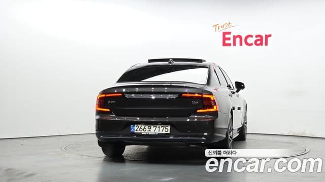 Volvo S90 B5 Inscription, 2022 4