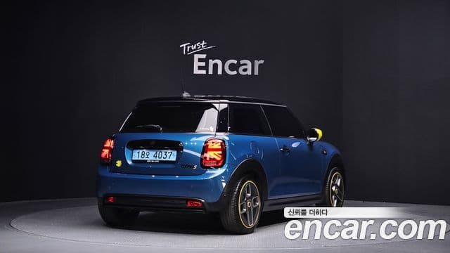 Mini Cooper Электрический (Electric) 3세대, 2024 2