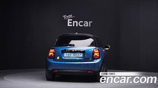 Mini Cooper Электрический (Electric) 3세대, 2024 4