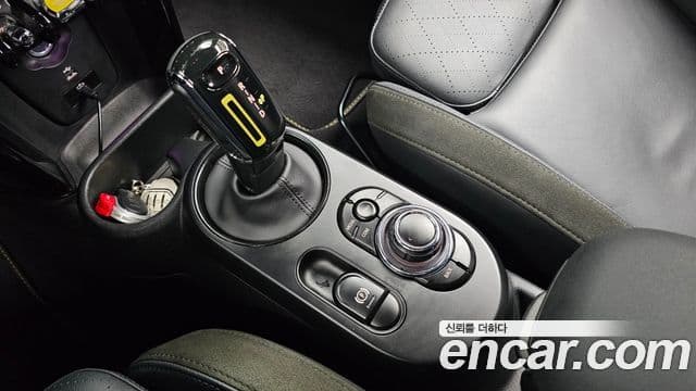 Mini Cooper Электрический (Electric) 3세대, 2024 9