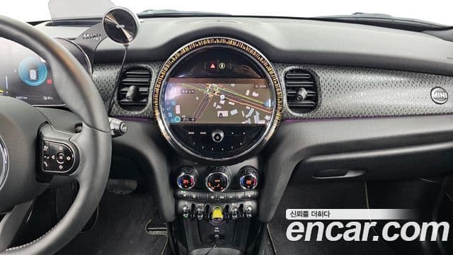 Mini Cooper Электрический (Electric) 3세대, 2024 14