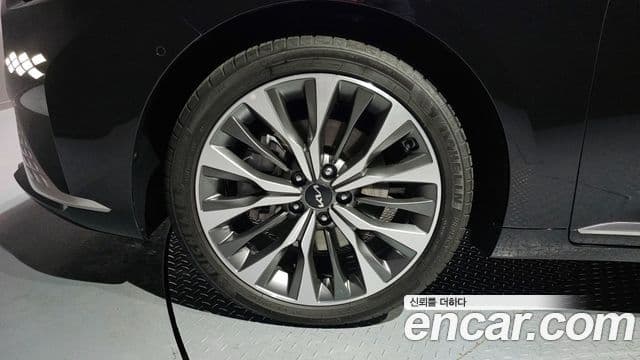 Kia K8 Signature, 2023 все фото