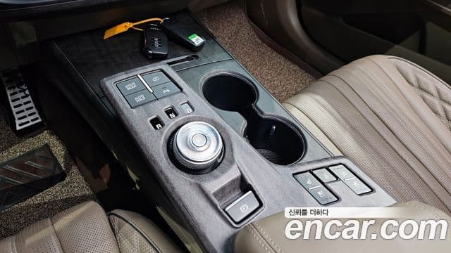 Kia K8 Signature, 2023 9