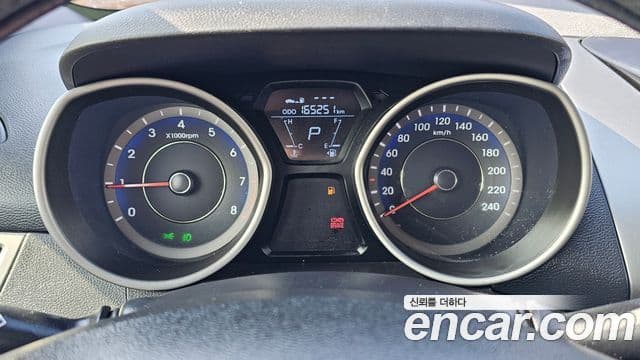 Hyundai Avante MD Luxury, 2012 8