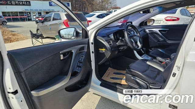 Hyundai Avante MD Luxury, 2012 10