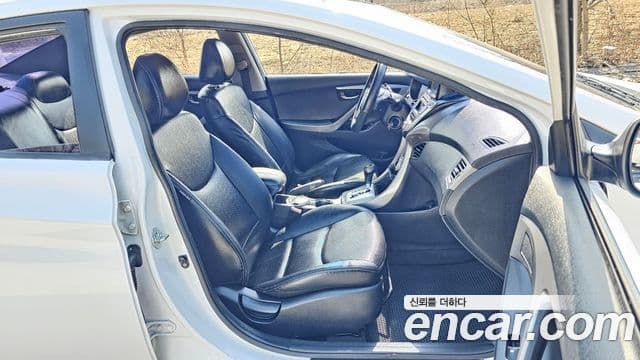 Hyundai Avante MD Luxury, 2012 13