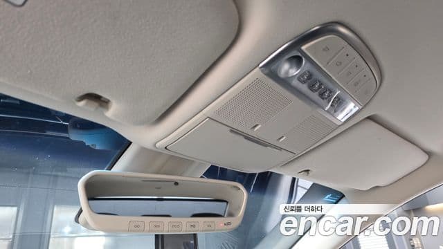 Genesis G90 Luxury, 2019 18