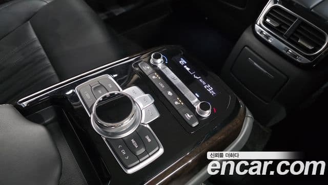 Genesis G90 Luxury, 2019 19