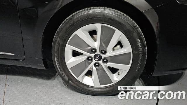 Kia All New K7 гибрид Noblesse, 2017 все фото