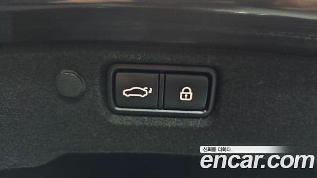 Kia All New K7 гибрид Noblesse, 2017 17