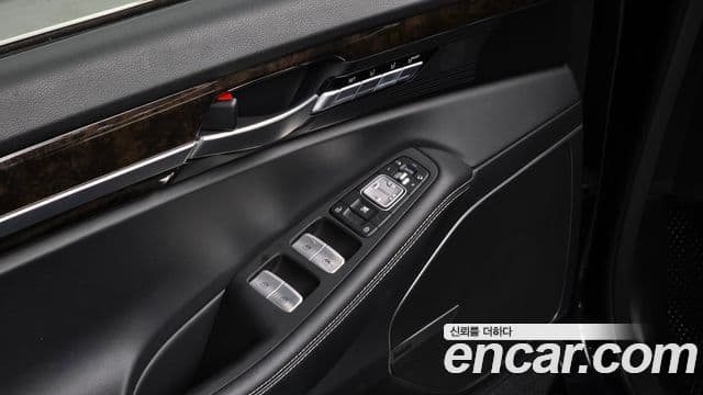 Genesis G90 Premium Luxury, 2020 17