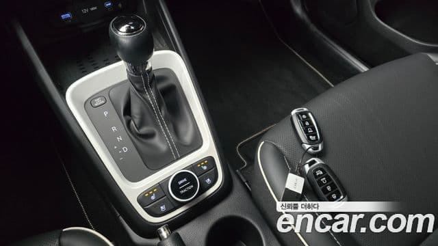 Hyundai Venue 1.6 Flux, 2024 9