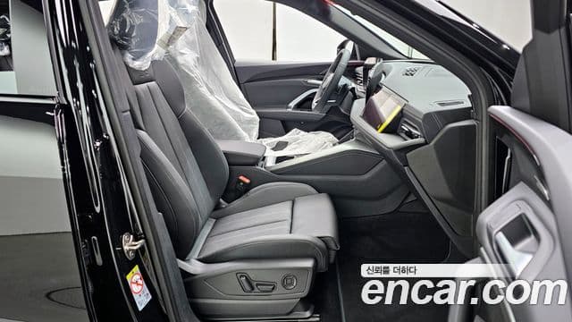 Audi Q5 (80A) 40 TDI Quattro S Line чёрный Edition, 2025 11