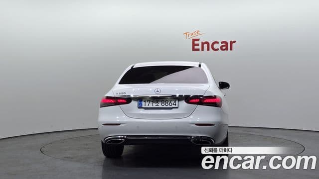 Mercedes-Benz E-класс W213 Avantgarde, 2021 4