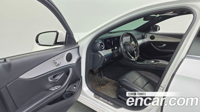 Mercedes-Benz E-класс W213 Avantgarde, 2021 10