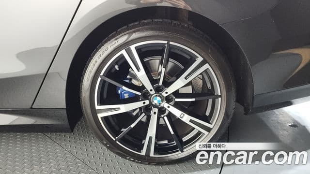 BMW 5시리즈 (G60) 530i xDrive M Sport, 2024 все фото