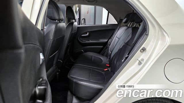 Kia All New Morning Luxury, 2013 12