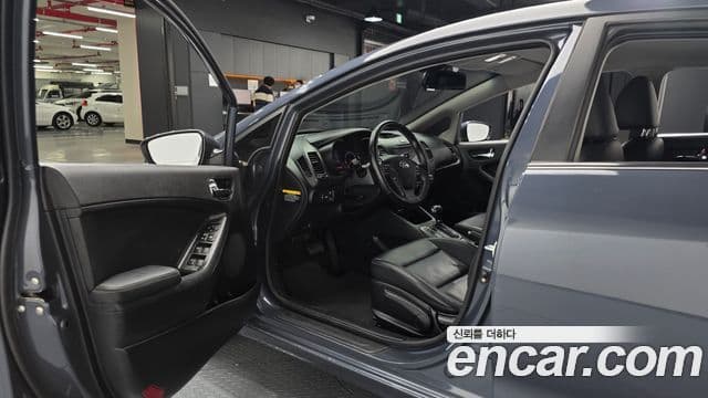 Kia K3 Prestige, 2015 11