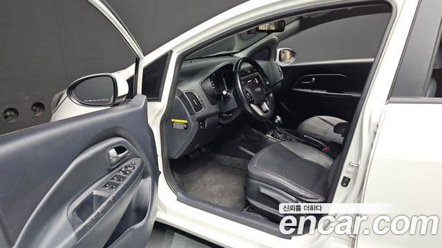 Kia The / новый New Pride Trendy, 2015 10