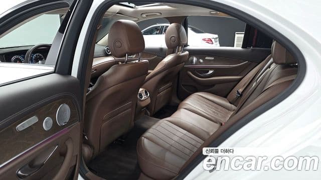 Mercedes-Benz E-класс W213 Exclusive, 2018 12