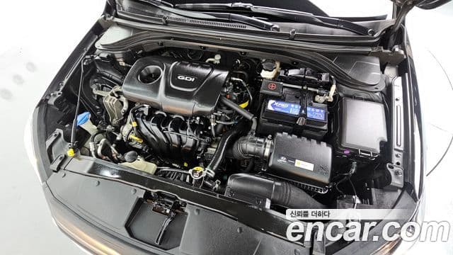 Hyundai Avante AD 1.6 GDI Smart, 2016 6