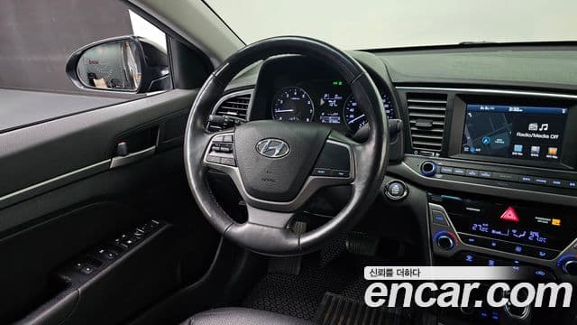 Hyundai Avante AD 1.6 GDI Smart, 2016 13