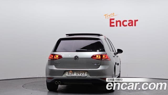 Volkswagen Гольф 7세대, 2016 4