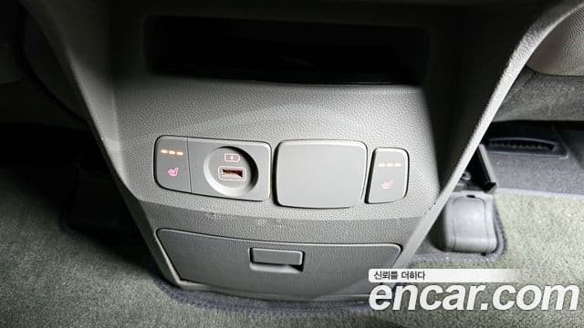 Kia The / новый New Carnival Luxury, 2019 19