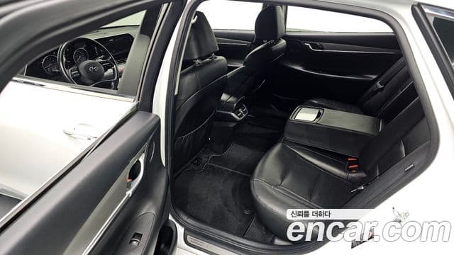 Hyundai The / новый New Grandeur IG Modern, 2020 11