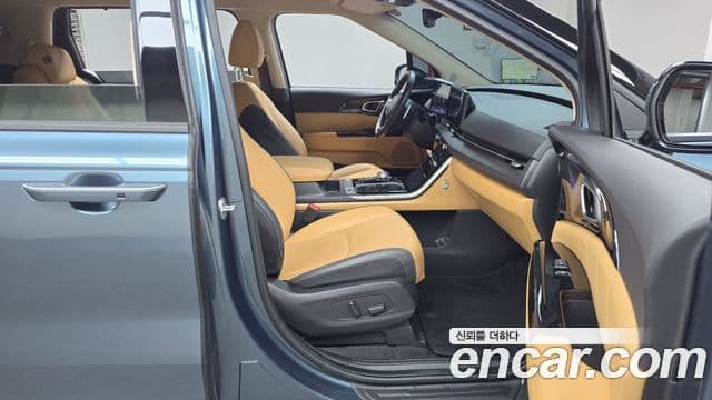 Kia Carnival 4세대 Signature, 2023 11