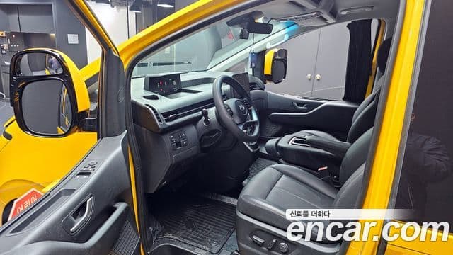 Hyundai Staria 11인승, 2025 10