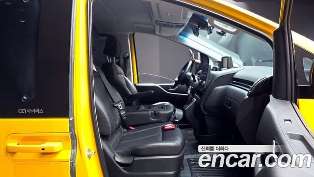Hyundai Staria 11인승, 2022 10