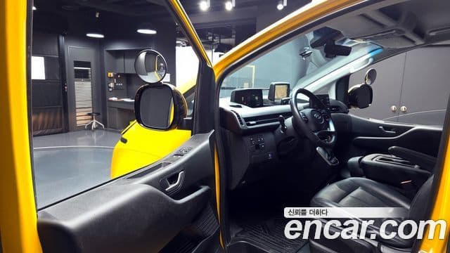 Hyundai Staria 11인승, 2022 11