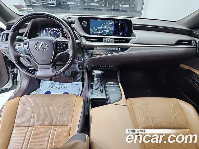 Lexus ES300h 7세대 Executive, 2019 1
