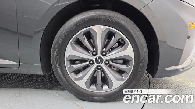 Kia K8 гибрид Noblesse, 2024 все фото