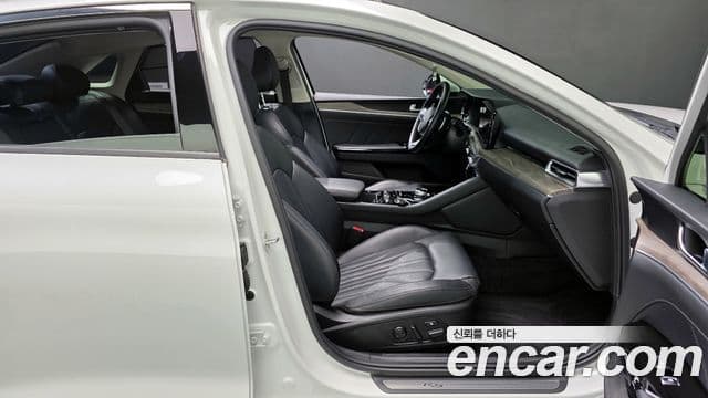 Kia K5 3세대 Signature, 2020 10