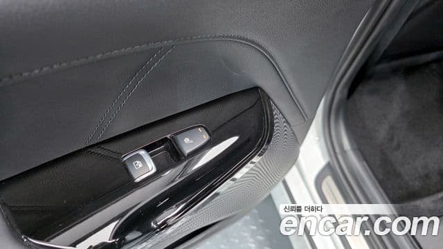 Kia K5 3세대 Signature, 2020 17