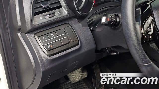 KG모빌리티(SsangYong) Tivoli VX 2WD, 2017 16