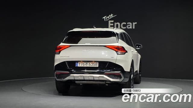 Kia Sportage 5세대 гибрид Signature 2WD, 2024 4