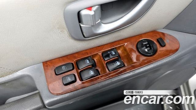 Hyundai 테라칸 топовая версия, 2006 16