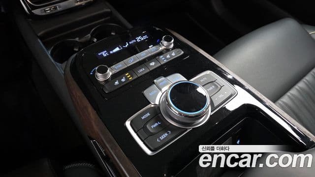 Genesis G90 Prestige, 2019 19