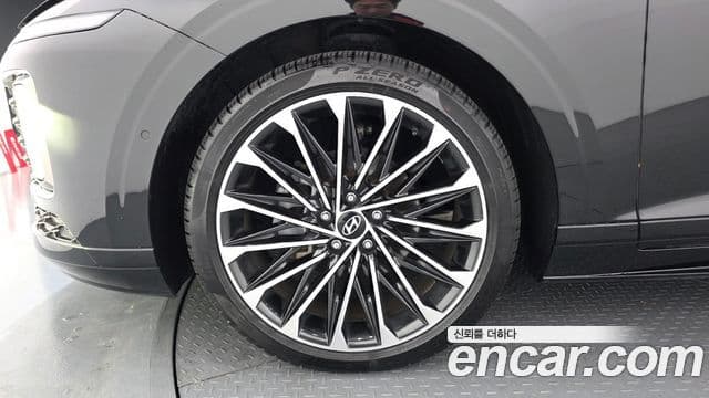 Hyundai Grandeur гибрид (GN7) Calligraphy, 2024 все фото