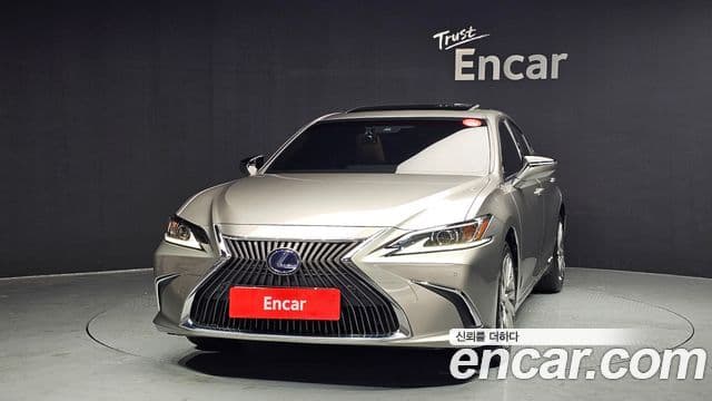 Lexus ES300h 7세대 Luxury Plus, 2021 3