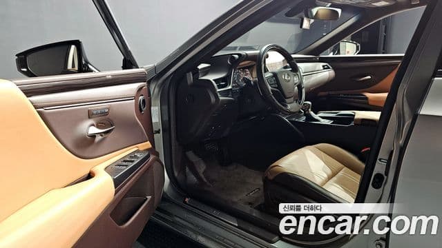 Lexus ES300h 7세대 Luxury Plus, 2021 12