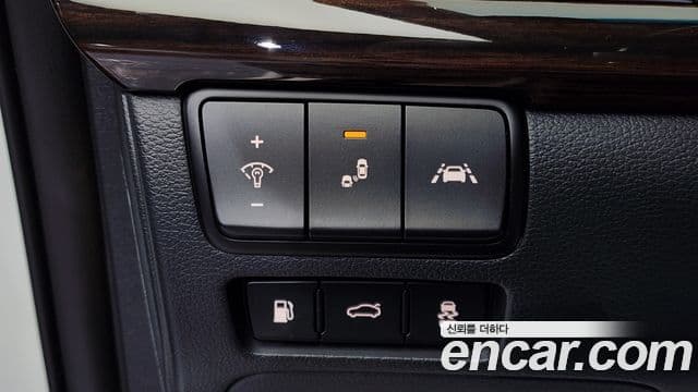 Kia All New K7 гибрид Noblesse, 2019 13